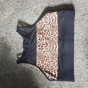 Zyia zip back sports bra. Leopard and black. Size XL